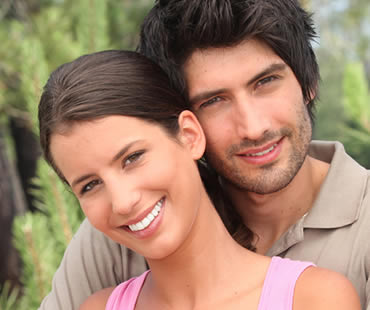 How to Choose the Right Cosmetic Dentist for Your Smile Makeover